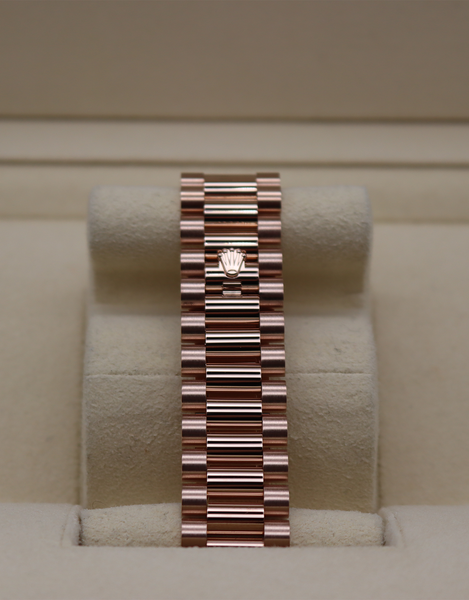 Rolex Day-Date 40 228235